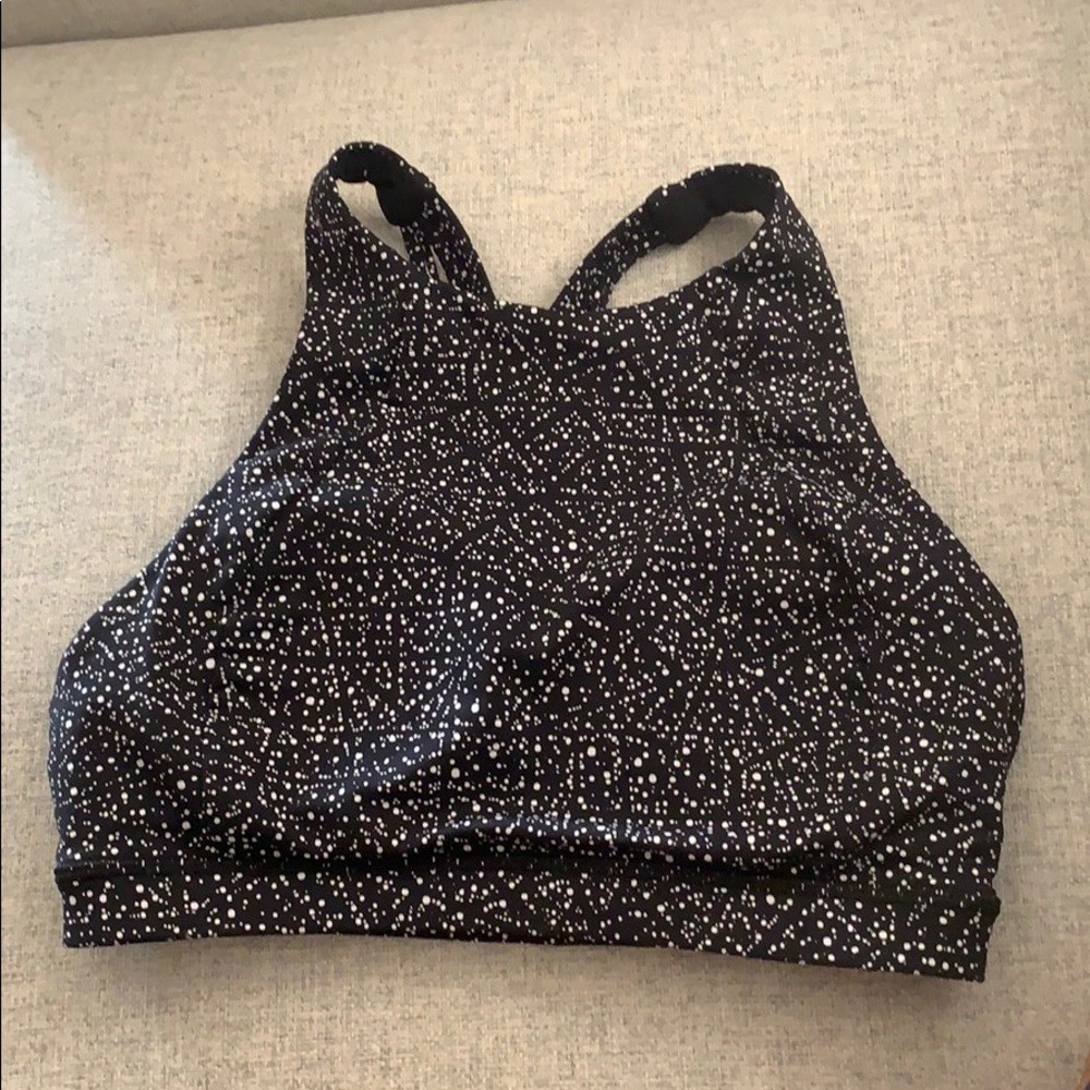 Lululemon bra size 4